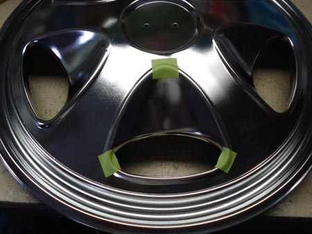 Masking hubcap